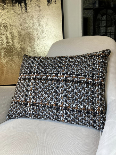 Knitted Cushion Image