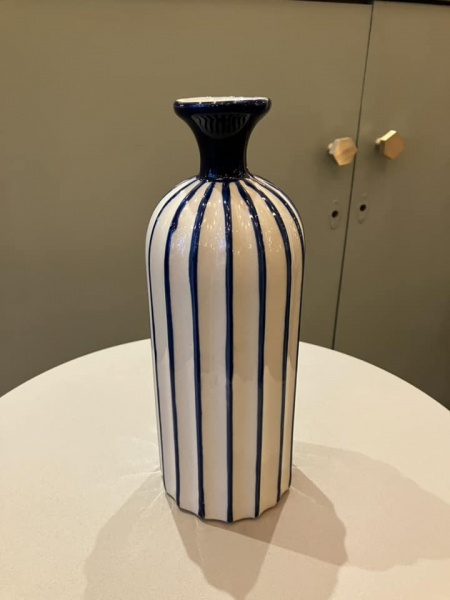 Hand painted Vase Image