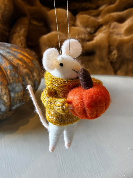 Hanmade Wool Mouse Deco Image