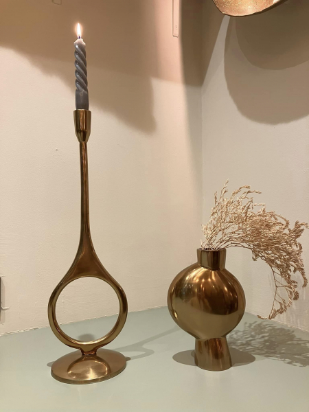 Circle Tall cdle Stick Image