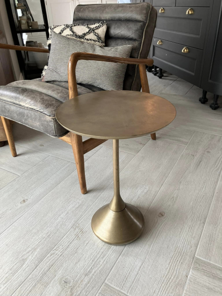 Bronzed Flute Table Image