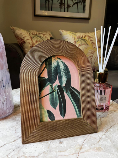 Golden Curved Photo Frame Image